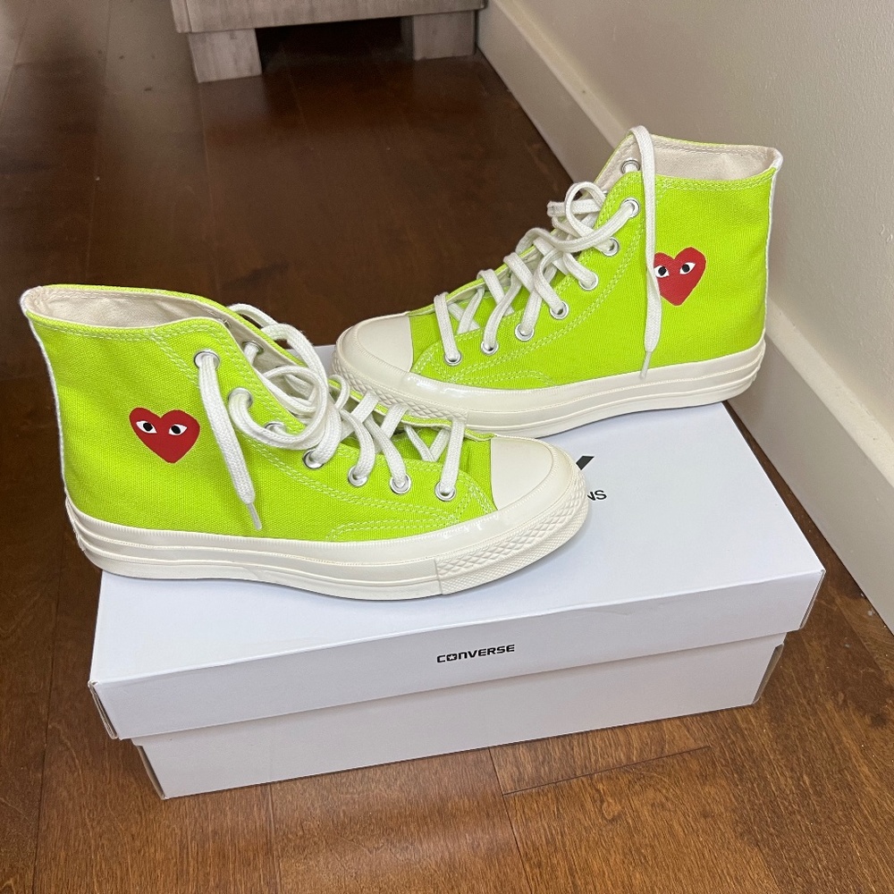 PLAY converse
